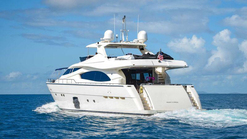 88' 2006 Ferretti Yachts 881